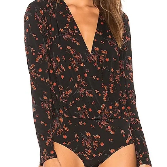 Revolve | V Neck Body Suit | Size XS - Picture 2 of 10